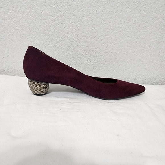 Stuart Weitzman Suede Plum Chain Heels Size 8N - Picture 9 of 11